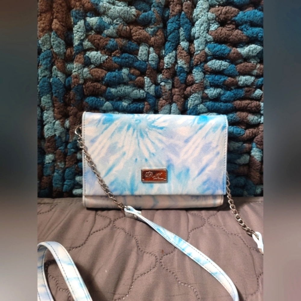 Betsey Johnson tie dye purse, crossbody or clutch, like new - giftable!